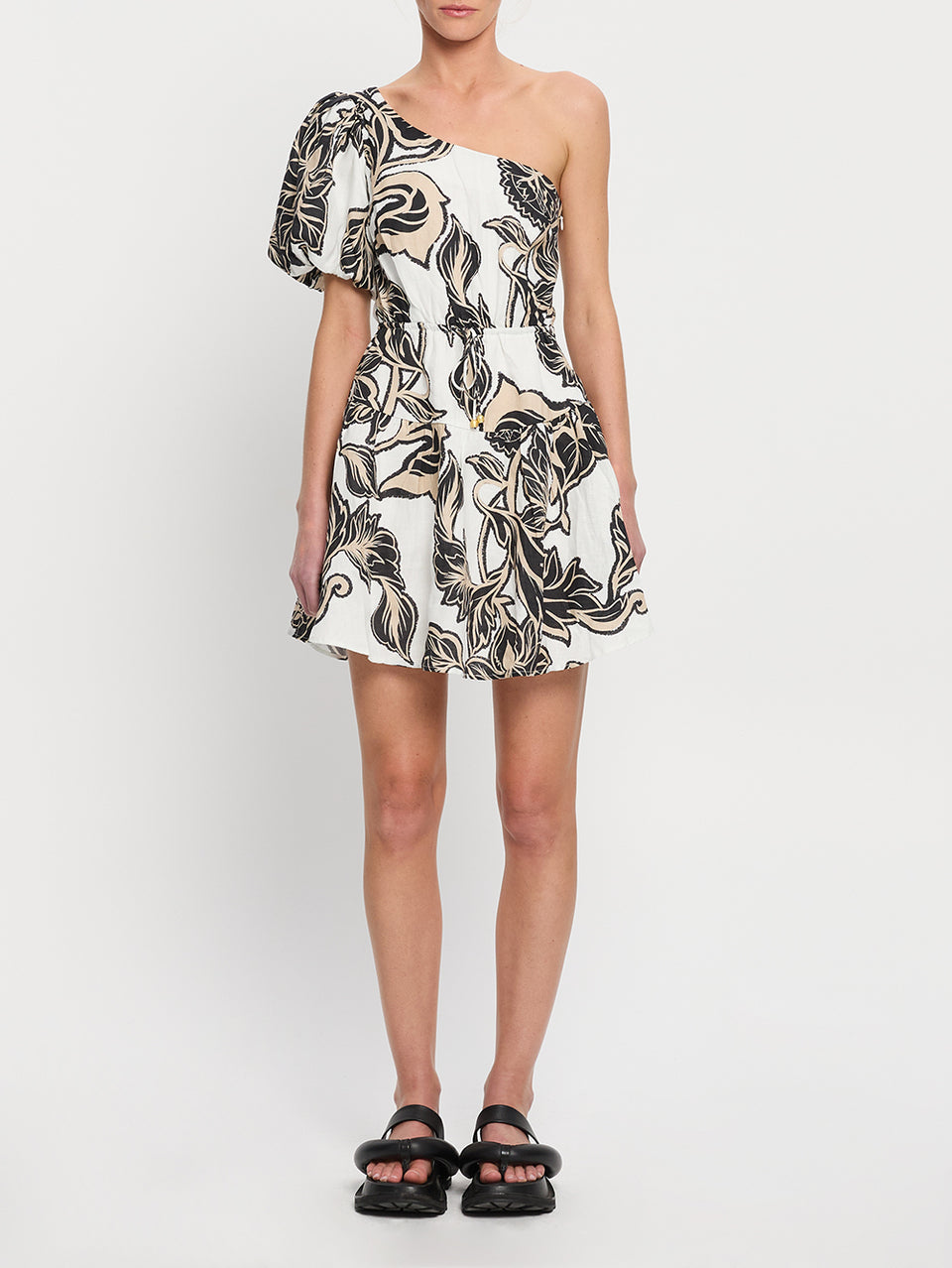 Alma Mini Dress KIVARI | Model wears black and white floral mini dress