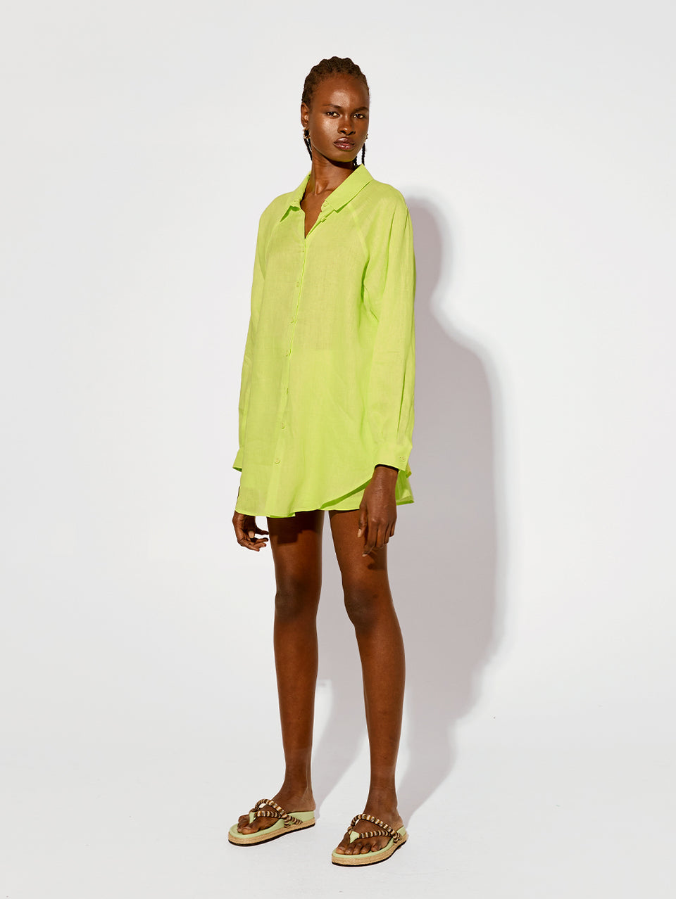 Nikita Shirt Lime KIVARI | Model wears lime green linen shirt side view