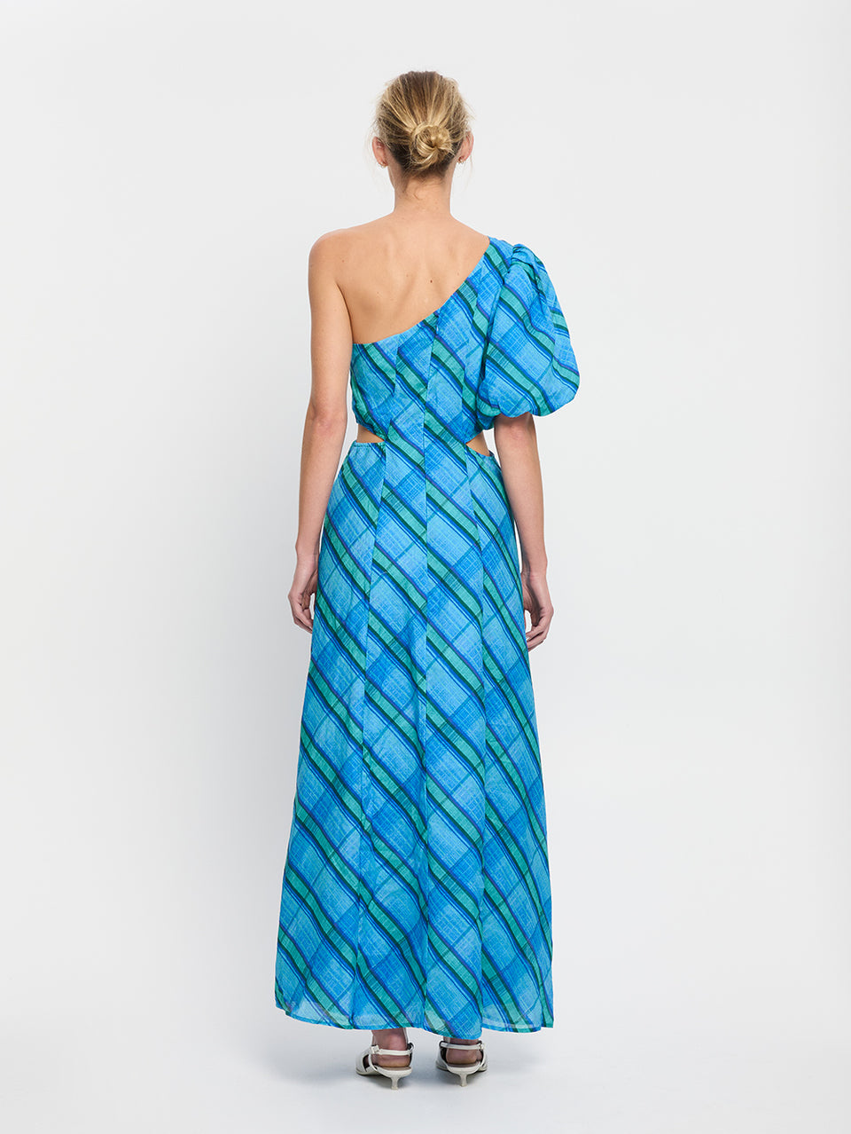 Oceana Maxi Dress KIVARI | Model wears blue check print maxi dress back view