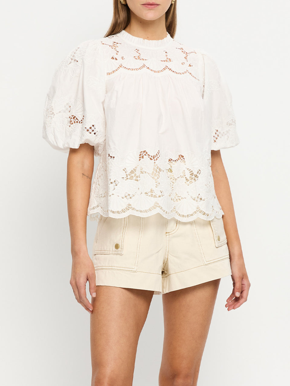 Beth Top KIVARI | Model wears white embroidery blouse