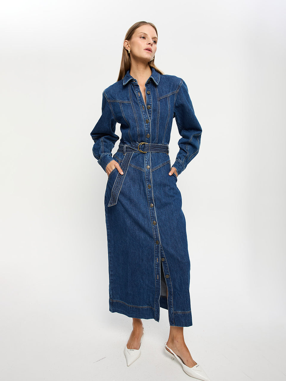 Bonny Midi Dress KIVARI | Model wears navy denim midi dress